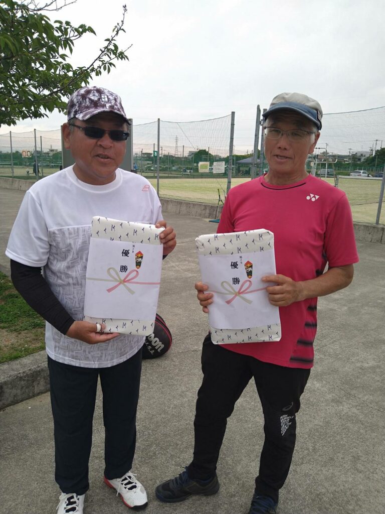 男子Bクラス優勝　梶・武智